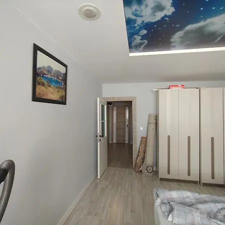Kuk Apartment
